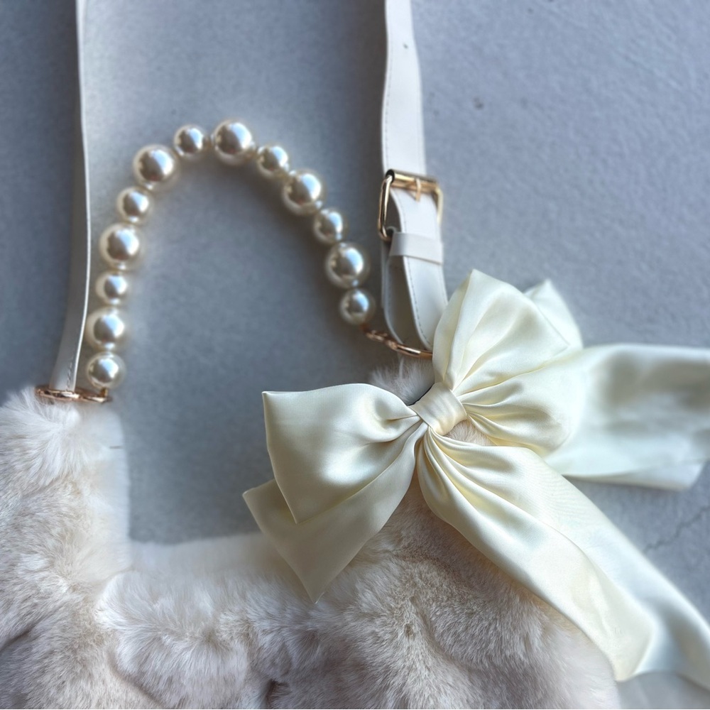 Elegant Monochrome Faux Fur Handbag with Faux Pearl Strap